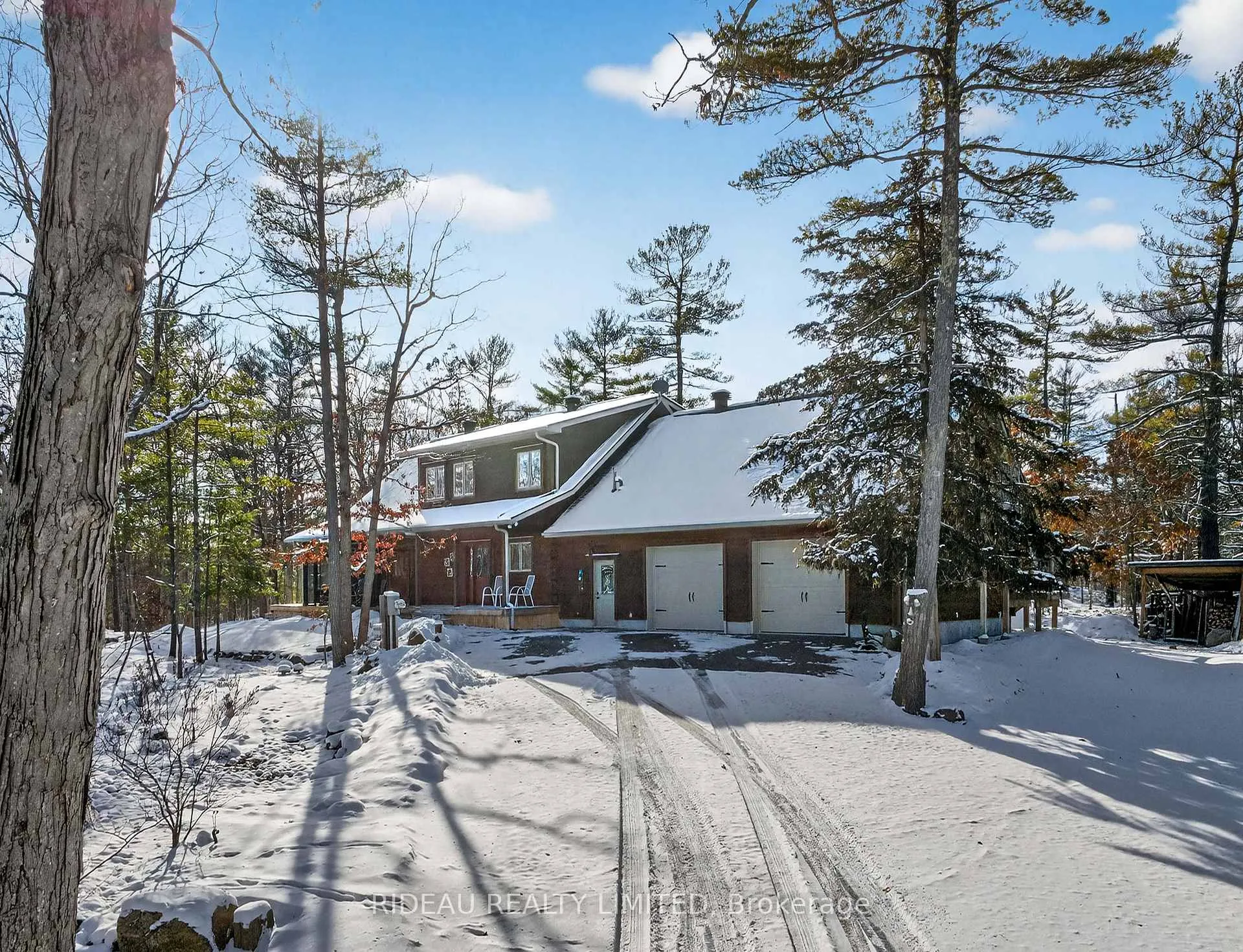 Photo 1 of 31 Redpath Lane, Rideau Lakes, Rideau Lakes (South Crosby) Twp — HOMEH
