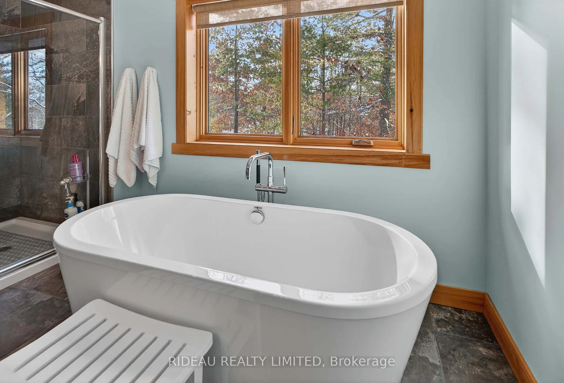 Photo 35 of 31 Redpath Lane, Rideau Lakes, Rideau Lakes (South Crosby) Twp — HOMEH