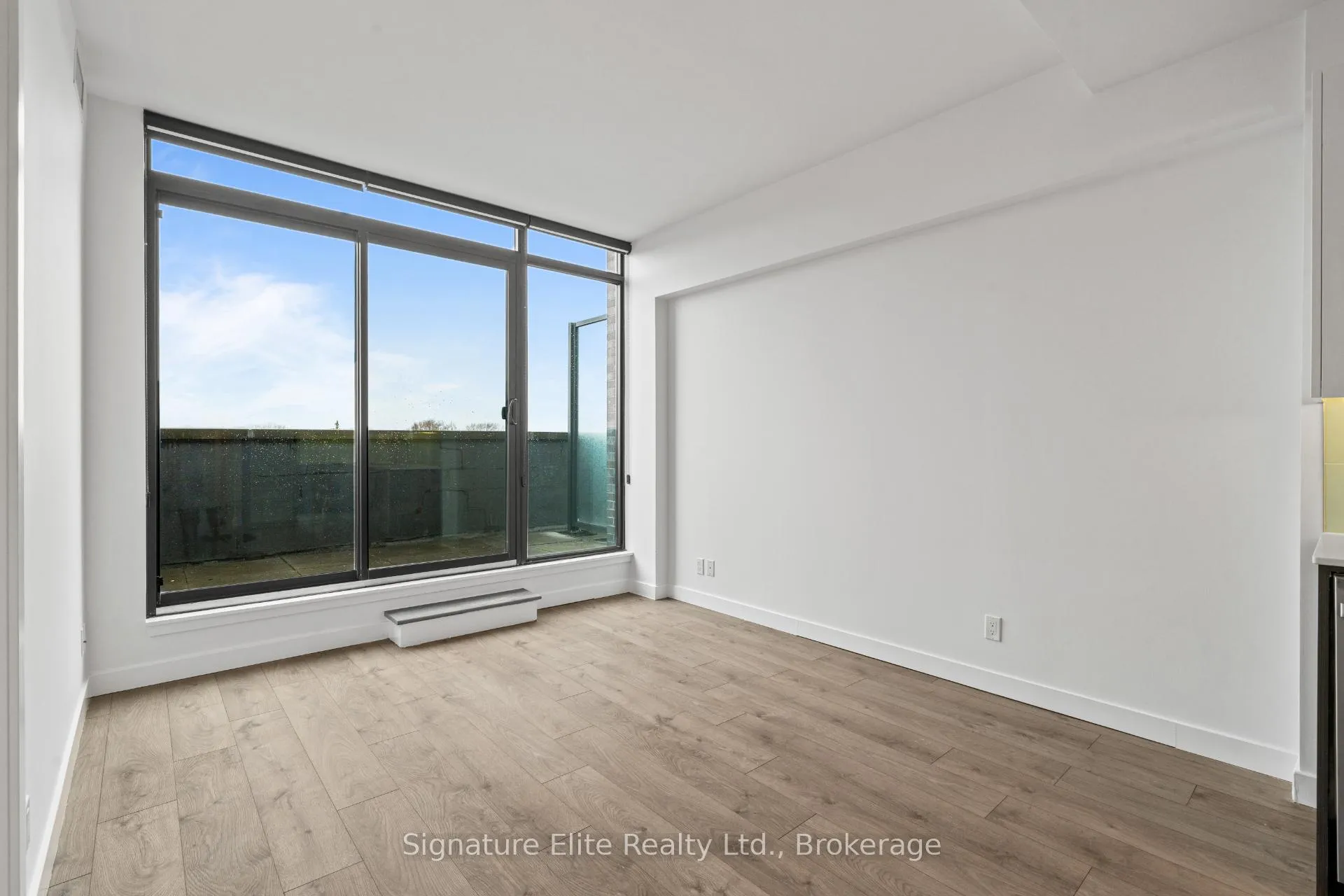 Photo 9 of Unit 602, 1075 Queen Street E, Toronto, South Riverdale — HOMEH