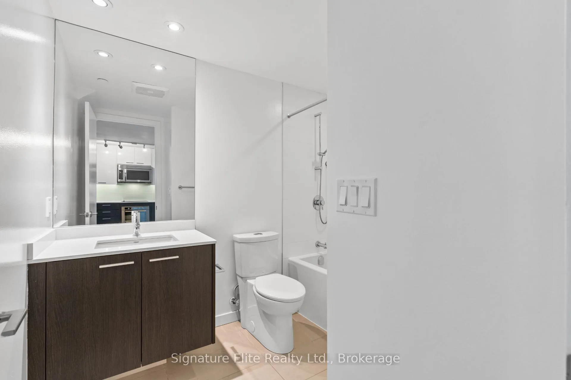 Photo 16 of Unit 602, 1075 Queen Street E, Toronto, South Riverdale — HOMEH
