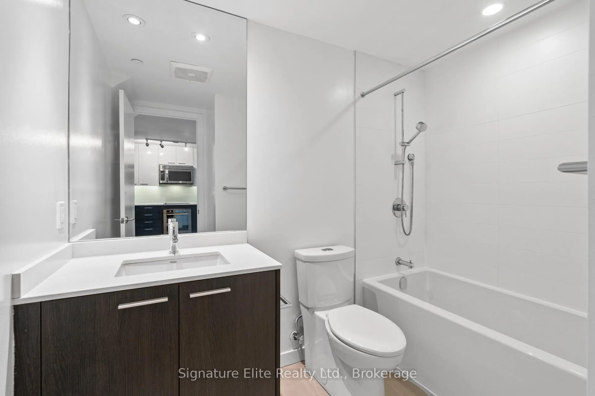 Photo 17 of Unit 602, 1075 Queen Street E, Toronto, South Riverdale — HOMEH