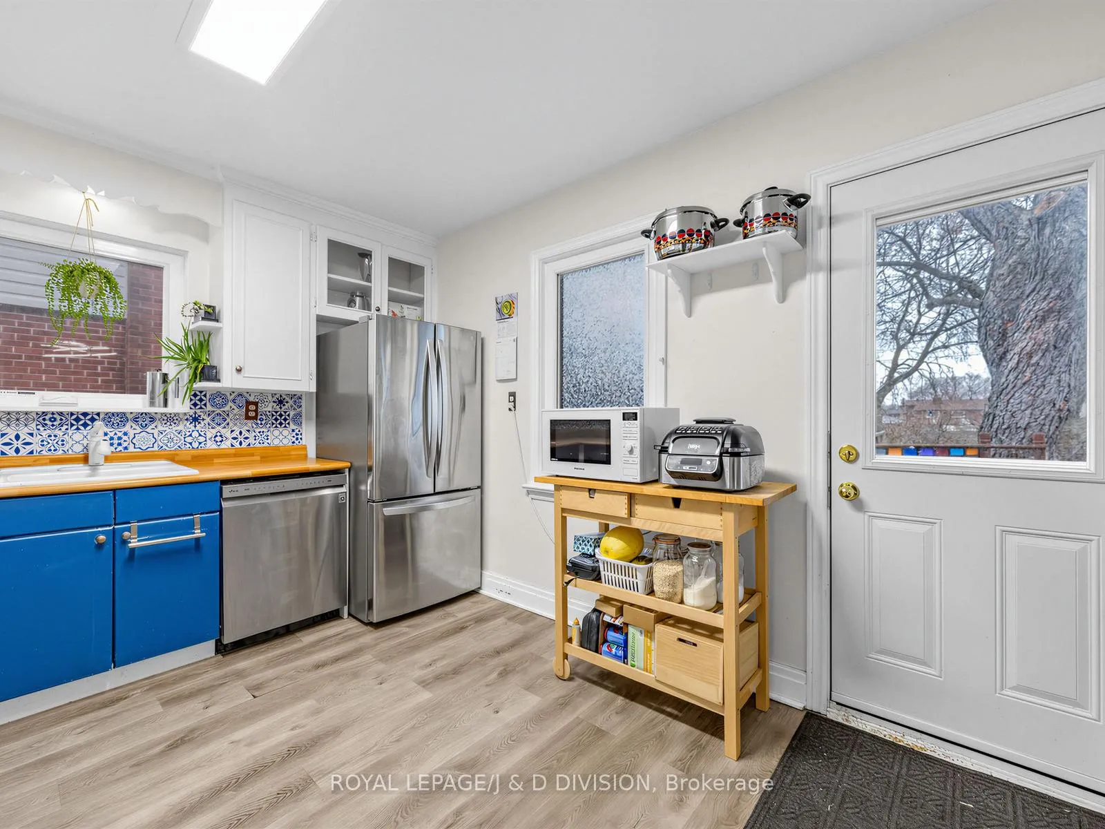 Photo 9 of 92 Tower Drive, Scarborough, Wexford-Maryvale — HOMEH