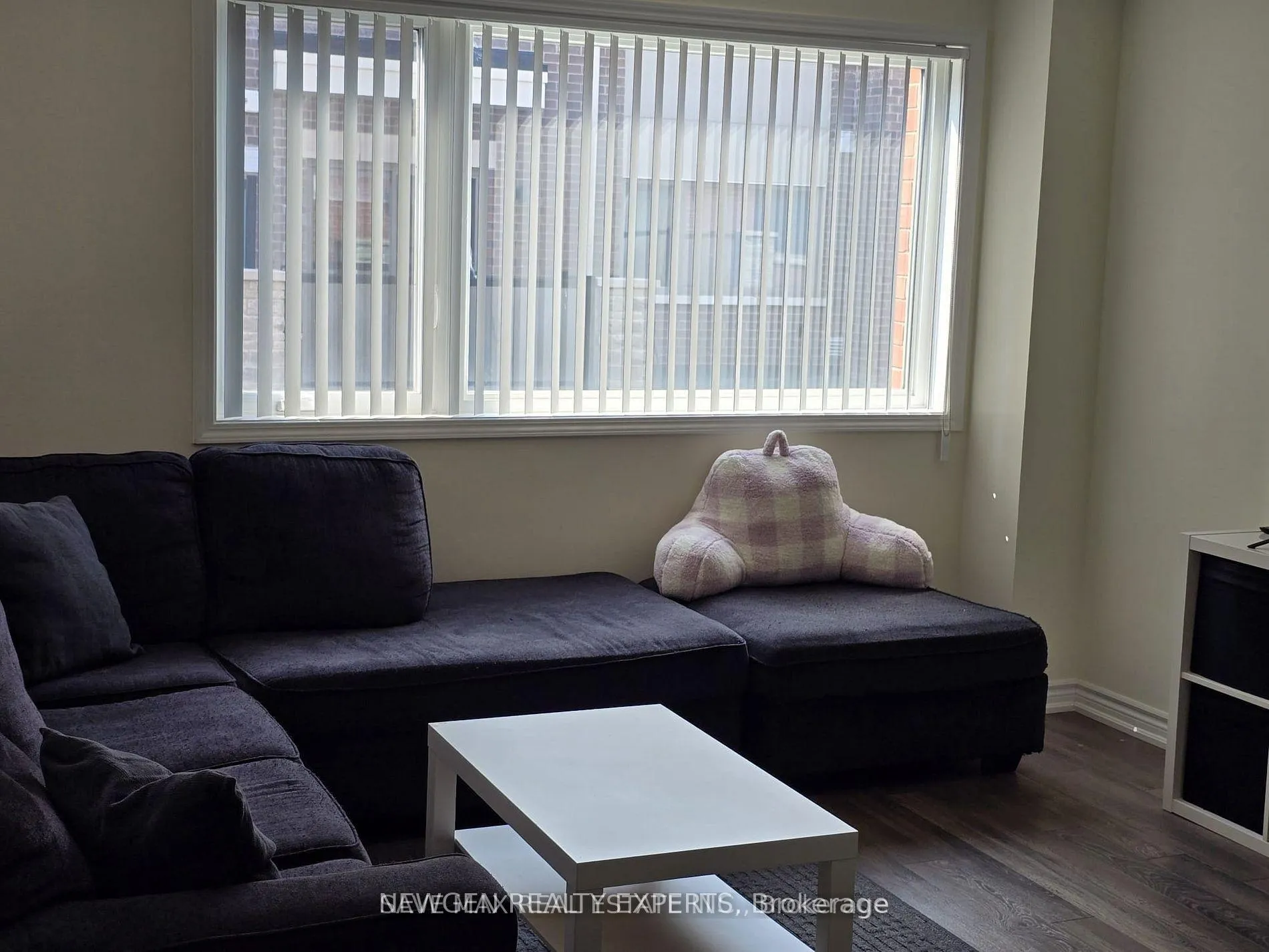 Photo 2 of Unit 11, 230 Lagerfeld Drive, Brampton, Northwest Brampton — HOMEH