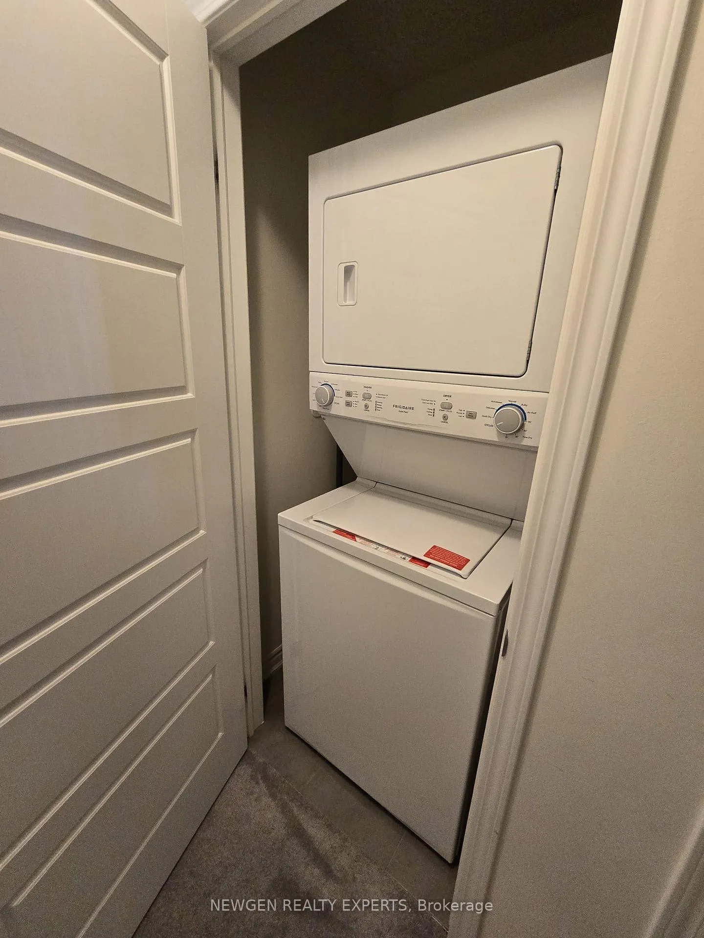 Photo 6 of Unit 11, 230 Lagerfeld Drive, Brampton, Northwest Brampton — HOMEH