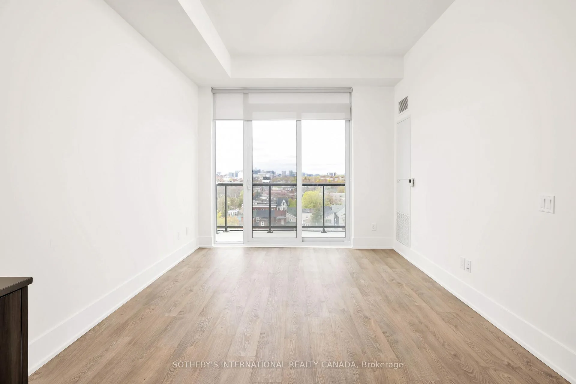 Photo 6 of Unit 819, 80 Vanauley Street, Toronto, Kensington-Chinatown — HOMEH