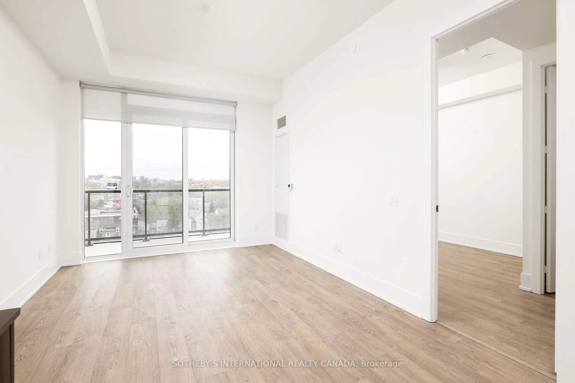 Photo 9 of Unit 819, 80 Vanauley Street, Toronto, Kensington-Chinatown — HOMEH