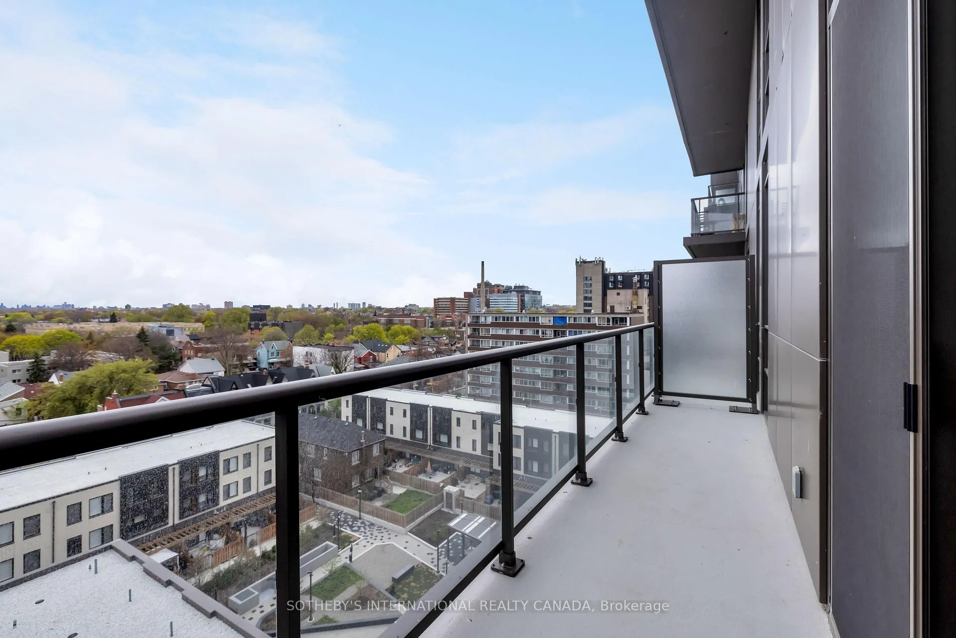 Photo 17 of Unit 819, 80 Vanauley Street, Toronto, Kensington-Chinatown — HOMEH