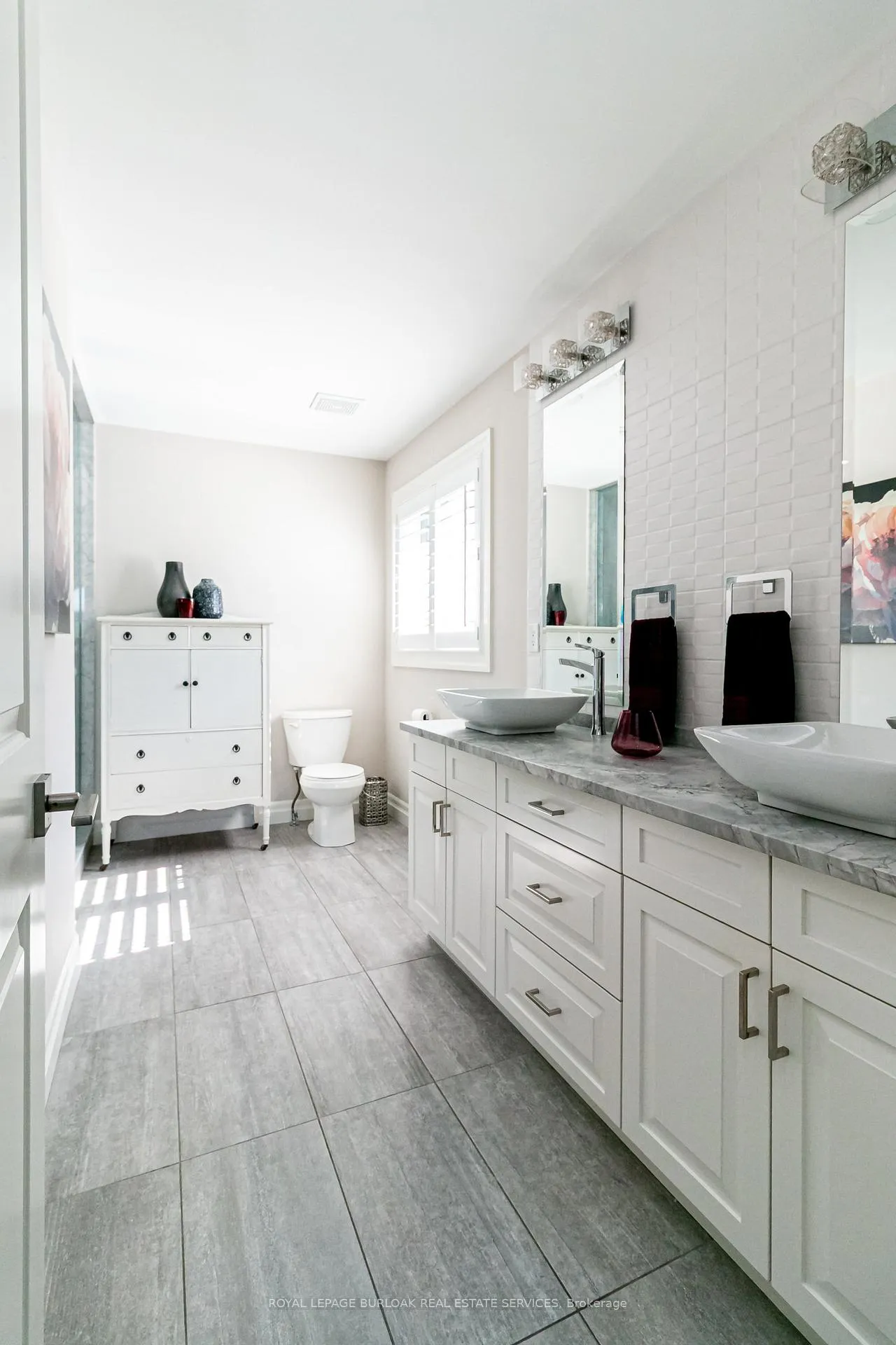 Photo 21 of 19 Purnell Drive, Hamilton, Gilbert — HOMEH