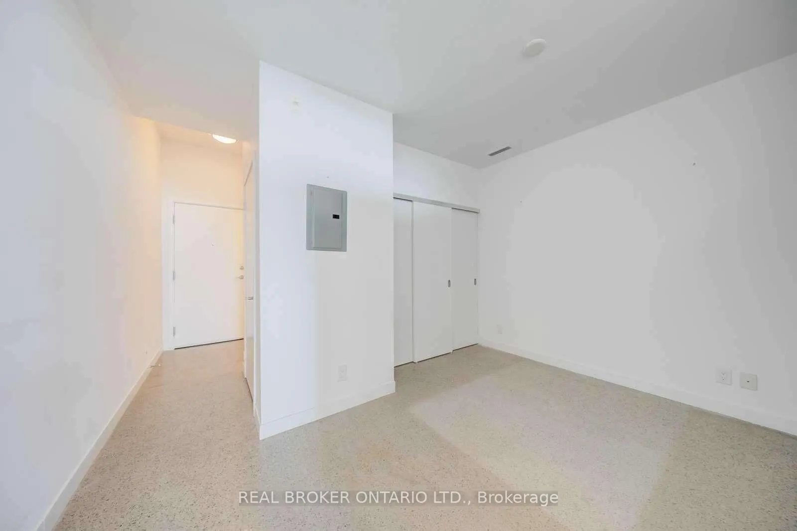 Photo 9 of Unit 519, 510 King Street E, Toronto, Moss Park — HOMEH