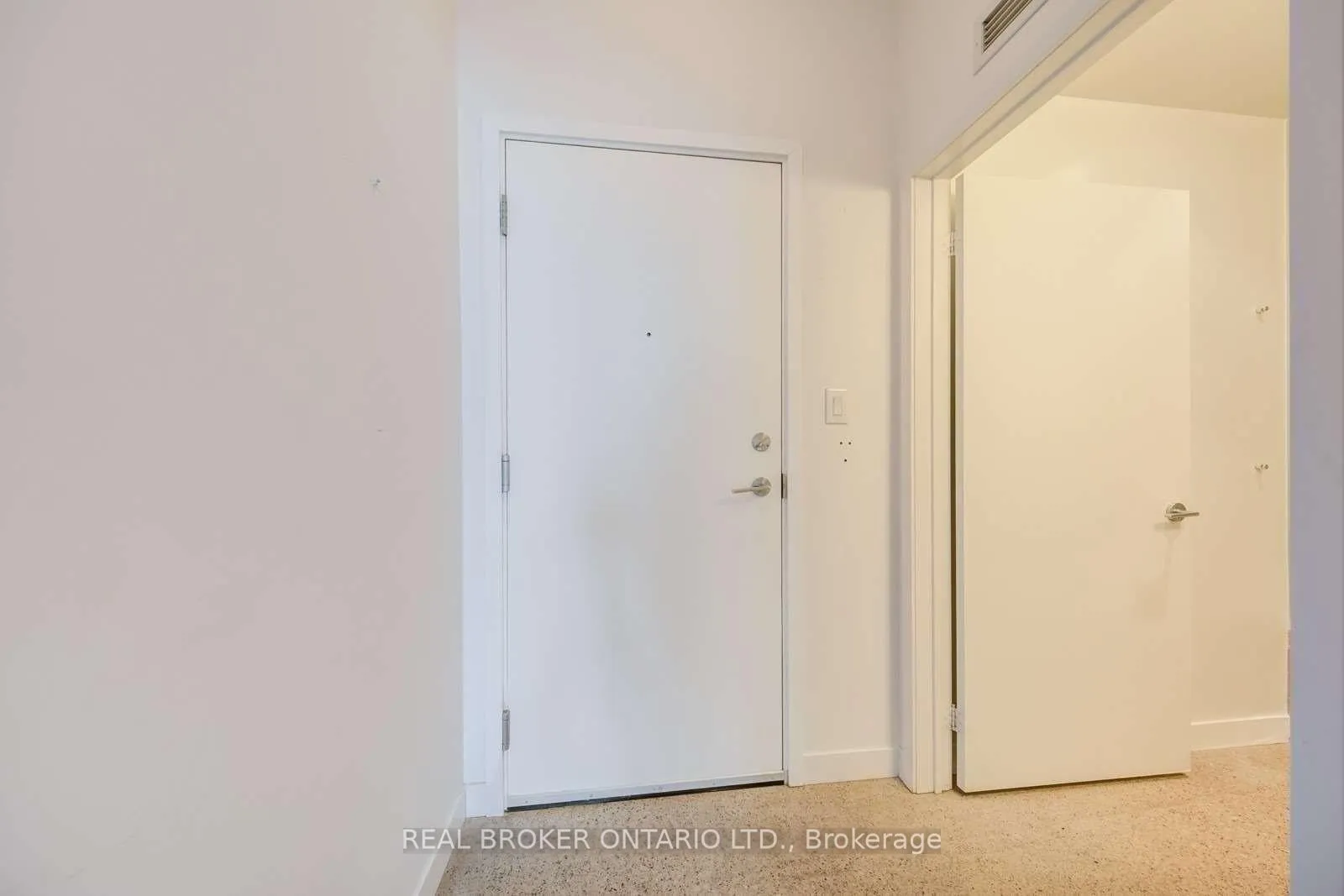 Photo 13 of Unit 519, 510 King Street E, Toronto, Moss Park — HOMEH