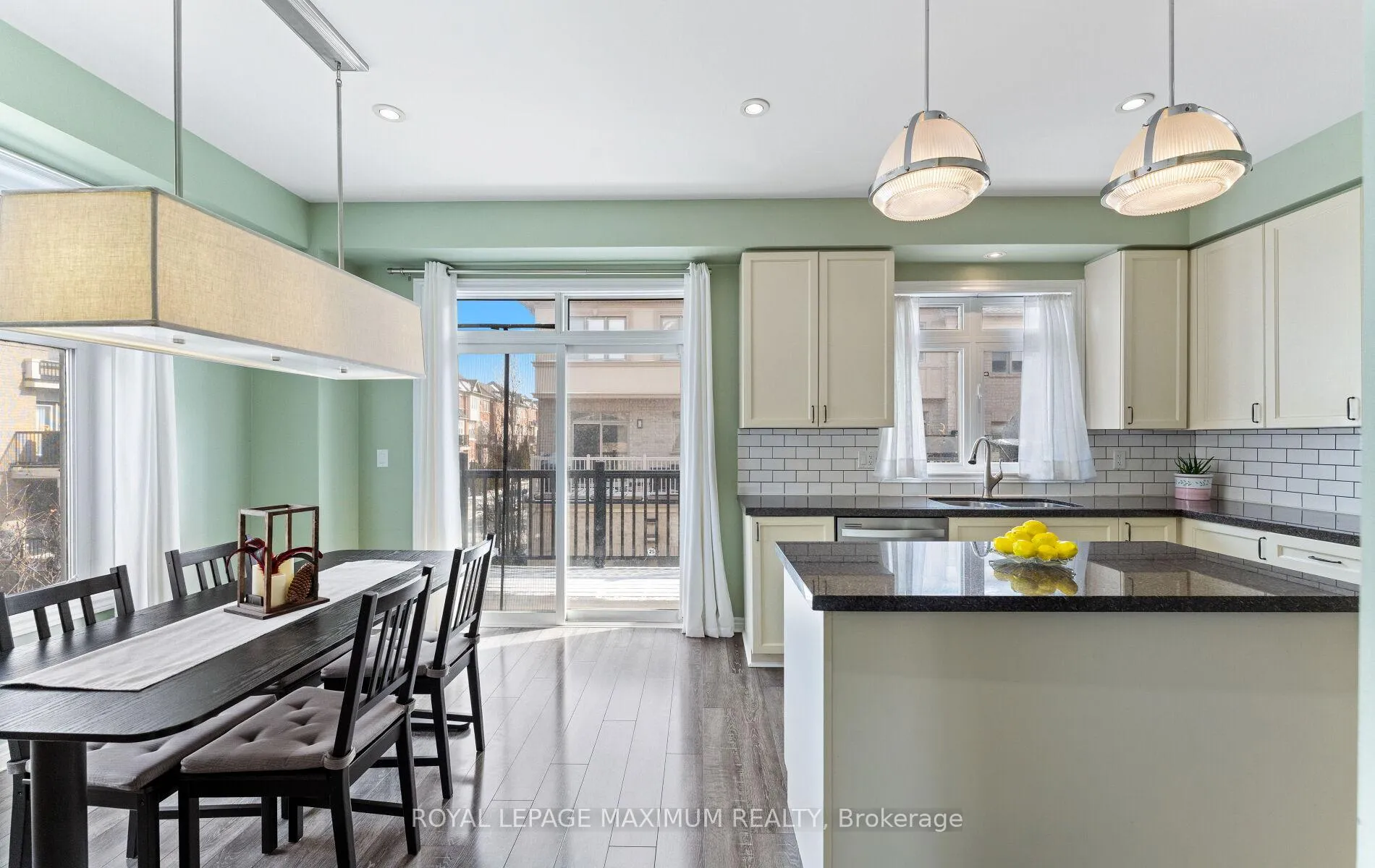 Photo 13 of 25 John Frank Road, Vaughan, East Woodbridge — HOMEH