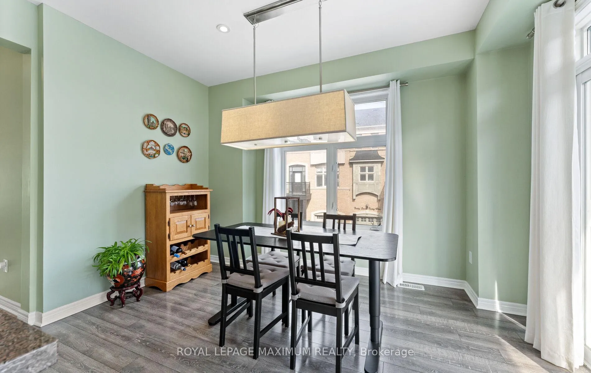 Photo 19 of 25 John Frank Road, Vaughan, East Woodbridge — HOMEH