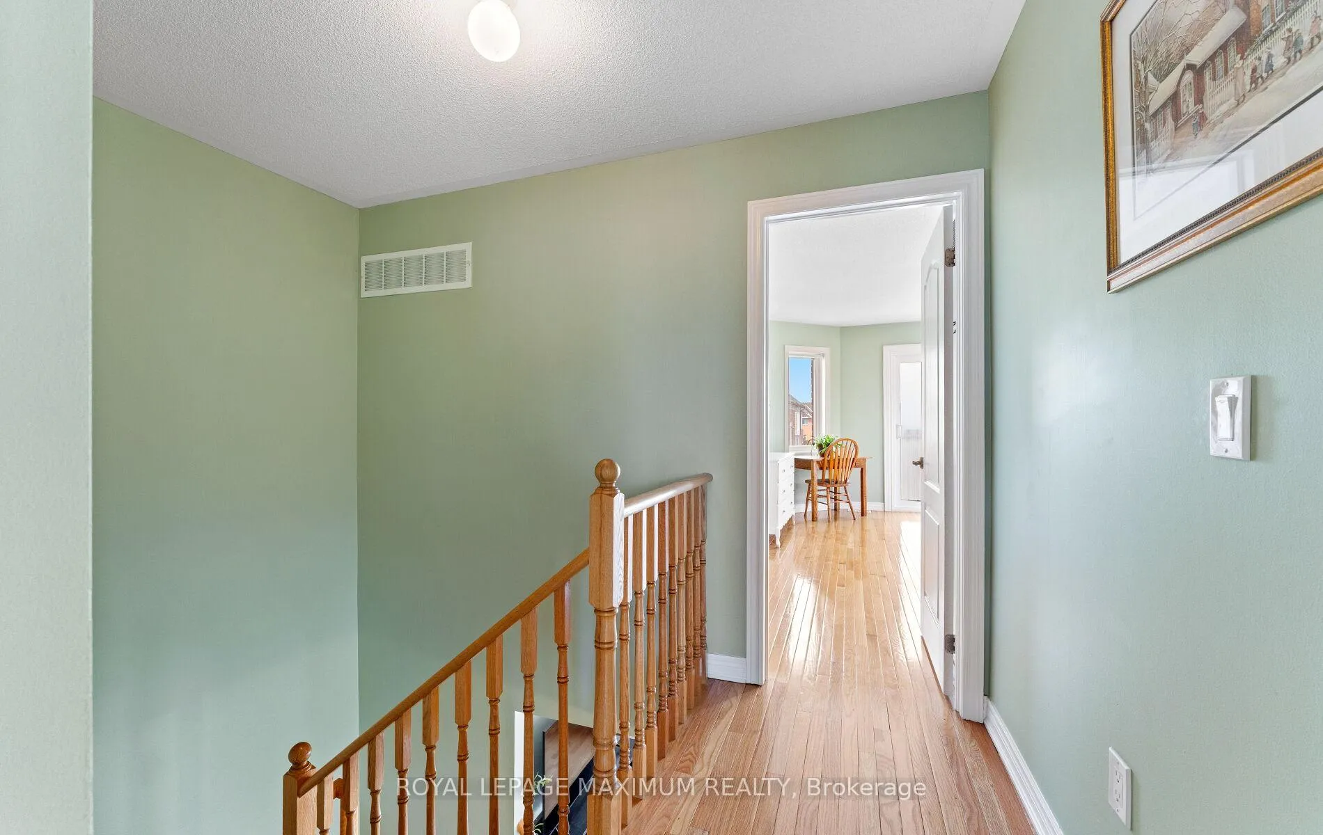 Photo 20 of 25 John Frank Road, Vaughan, East Woodbridge — HOMEH