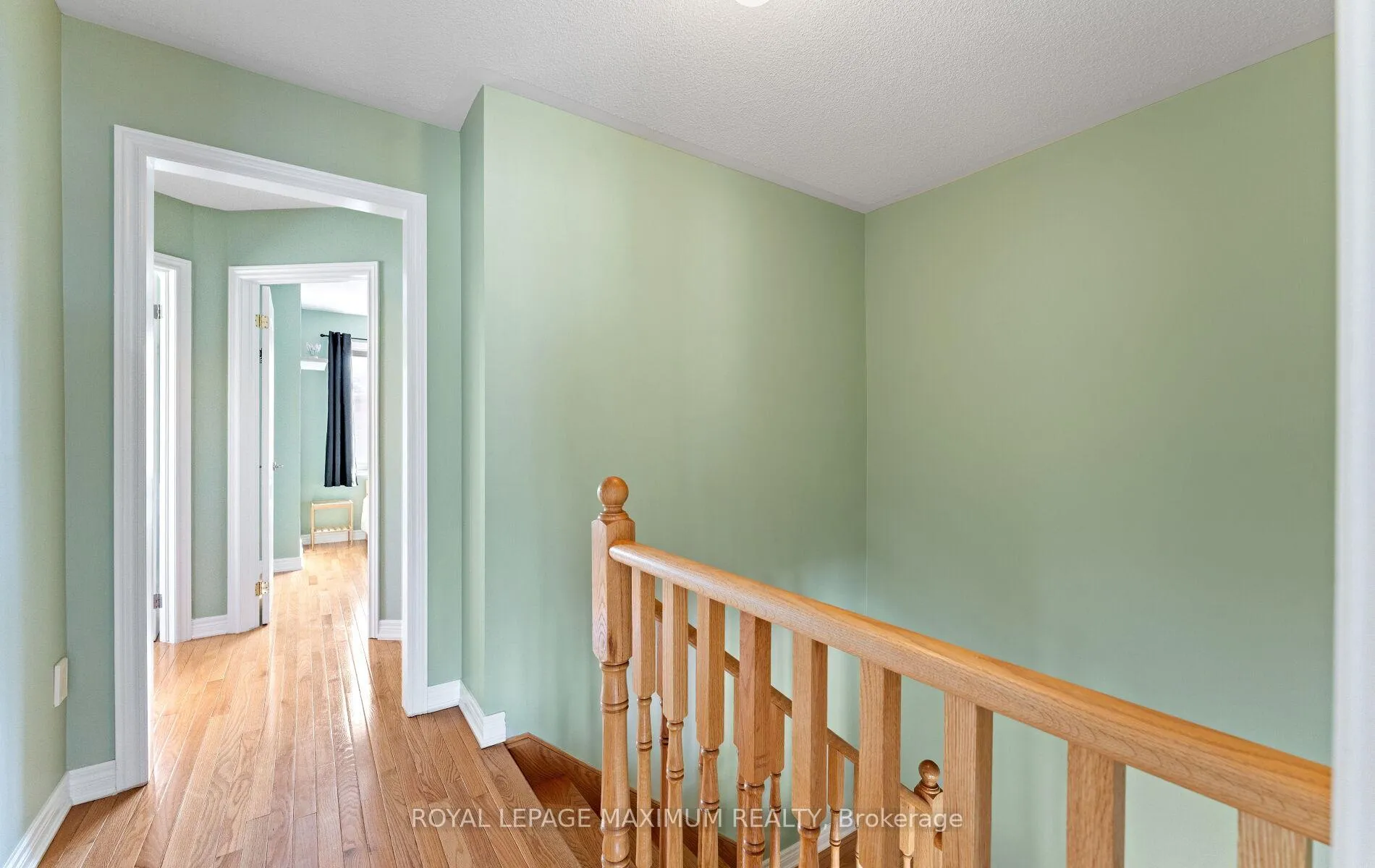 Photo 21 of 25 John Frank Road, Vaughan, East Woodbridge — HOMEH