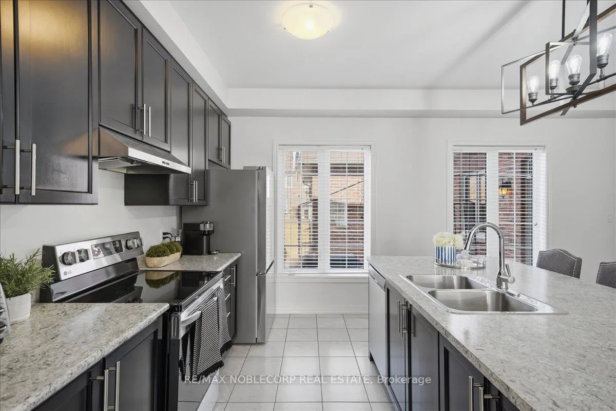 Photo 10 of 24 Primo Road, Brampton, Northwest Brampton — HOMEH