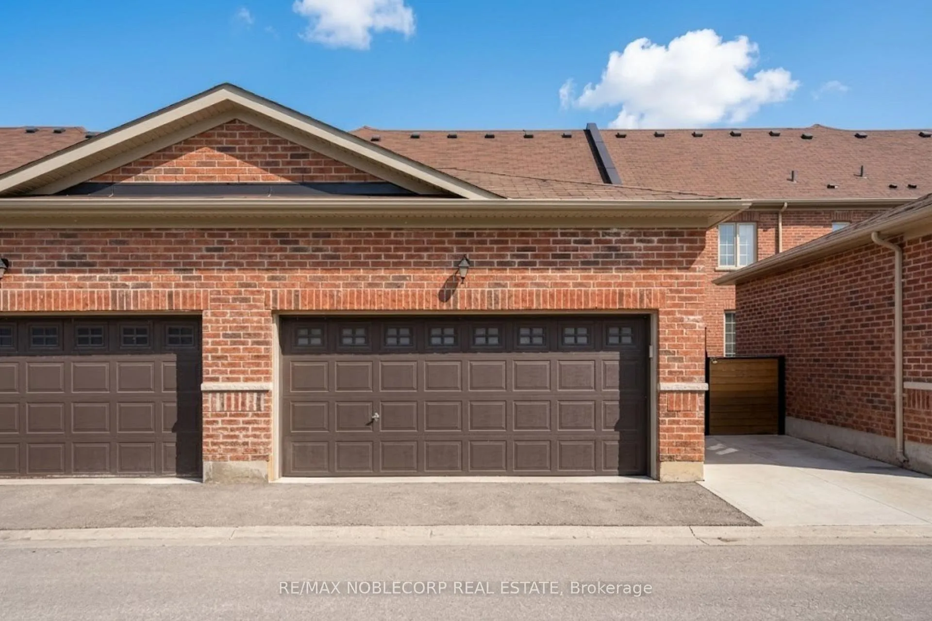 Photo 38 of 24 Primo Road, Brampton, Northwest Brampton — HOMEH