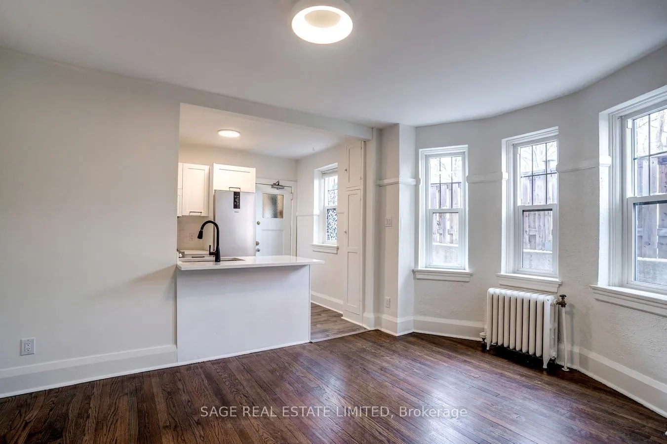 Photo 3 of Unit 5, 48 Lawton Boulevard, Toronto, Yonge-St. Clair — HOMEH