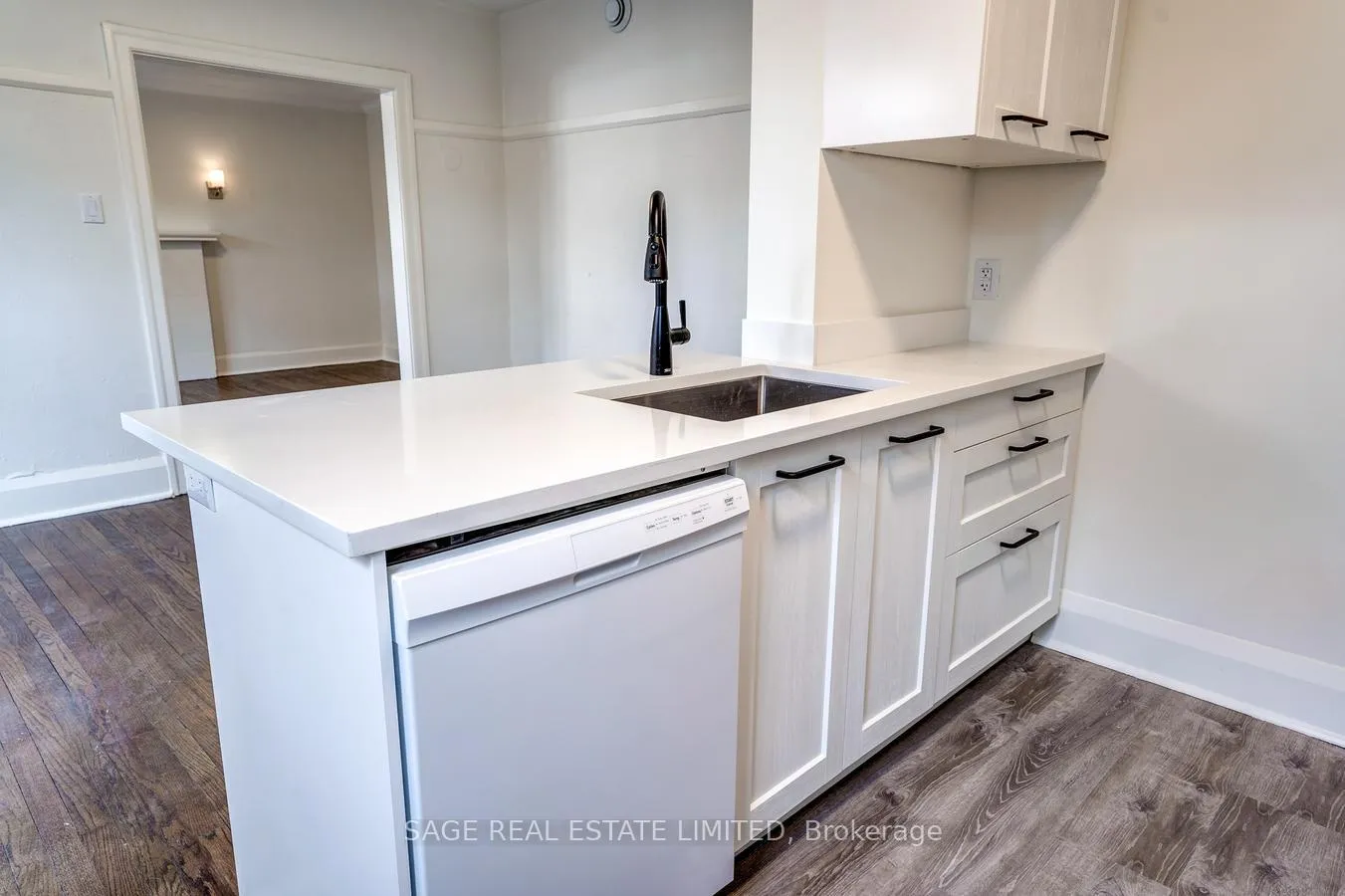 Photo 9 of Unit 5, 48 Lawton Boulevard, Toronto, Yonge-St. Clair — HOMEH