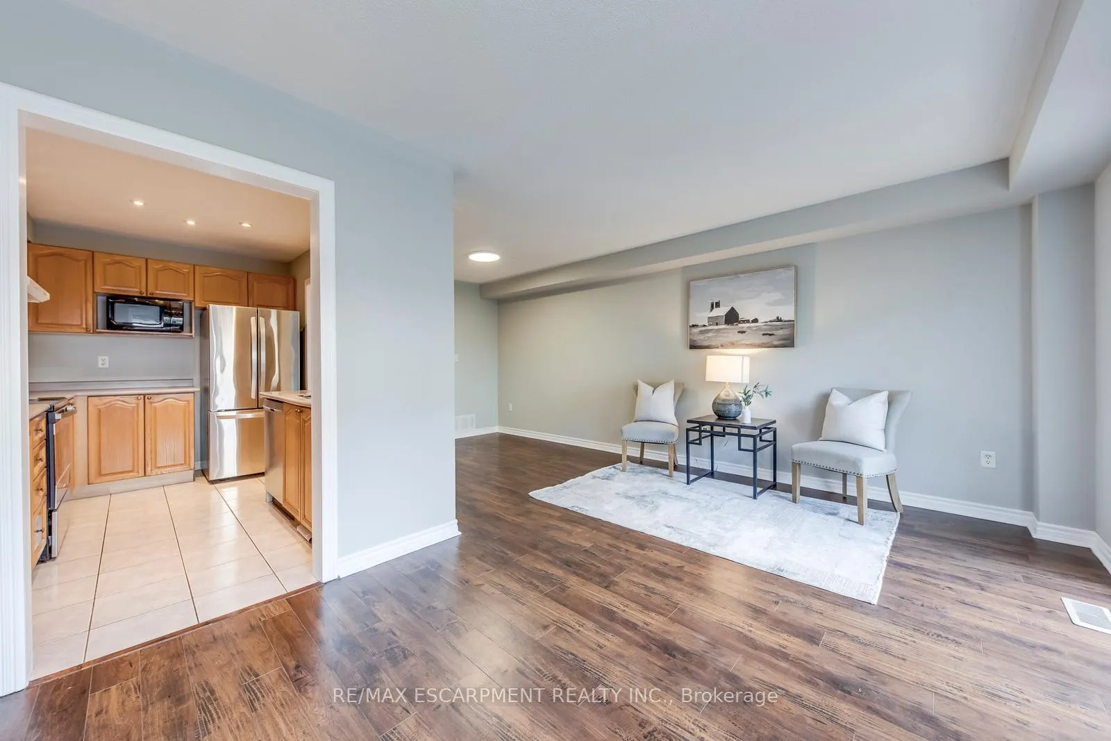 Photo 12 of 4401 Peter Drive, Burlington, Shoreacres — HOMEH