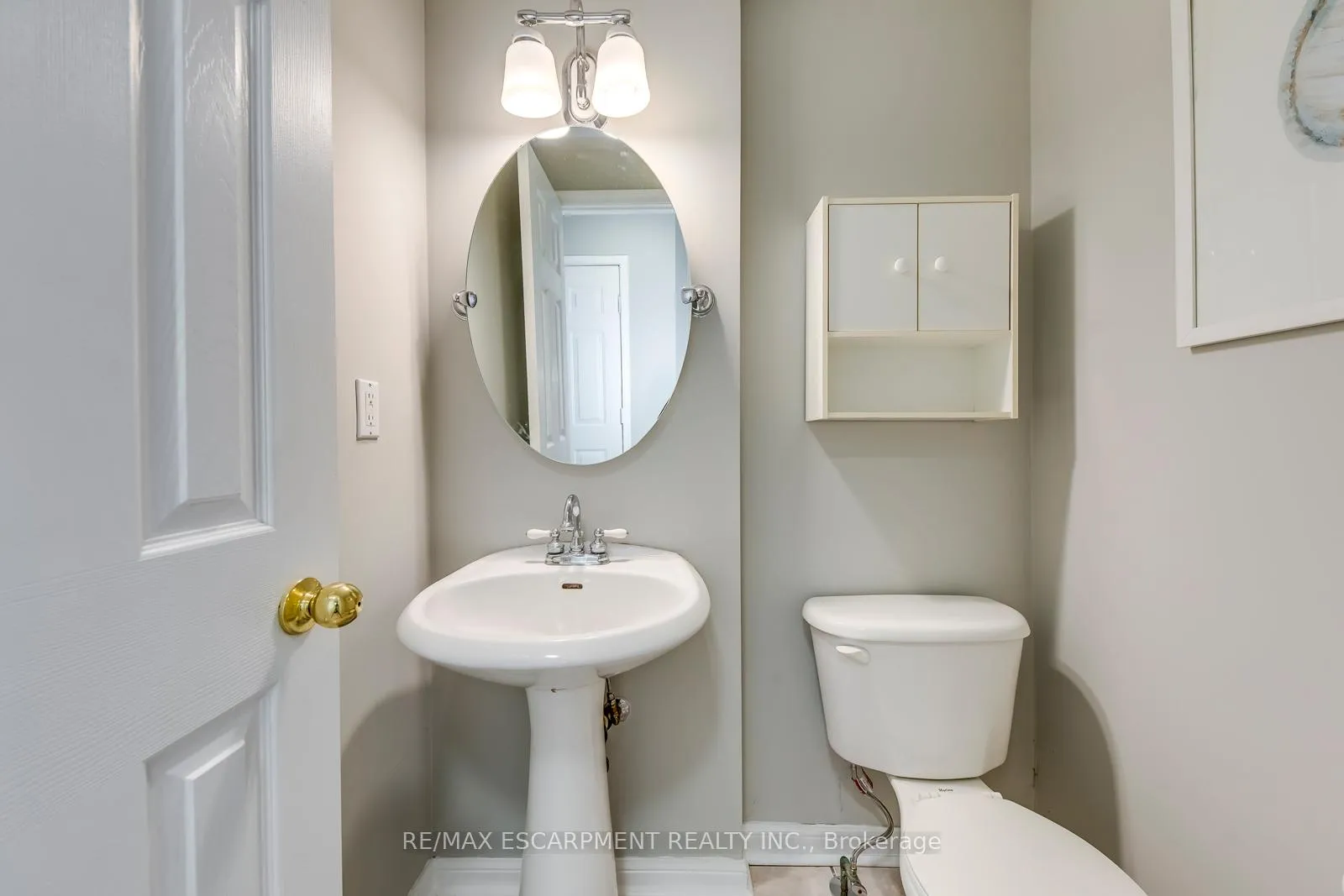 Photo 20 of 4401 Peter Drive, Burlington, Shoreacres — HOMEH