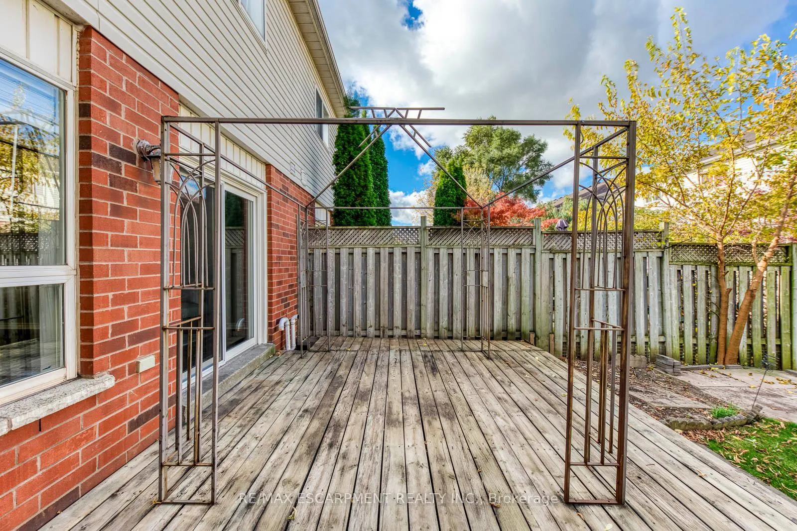 Photo 37 of 4401 Peter Drive, Burlington, Shoreacres — HOMEH