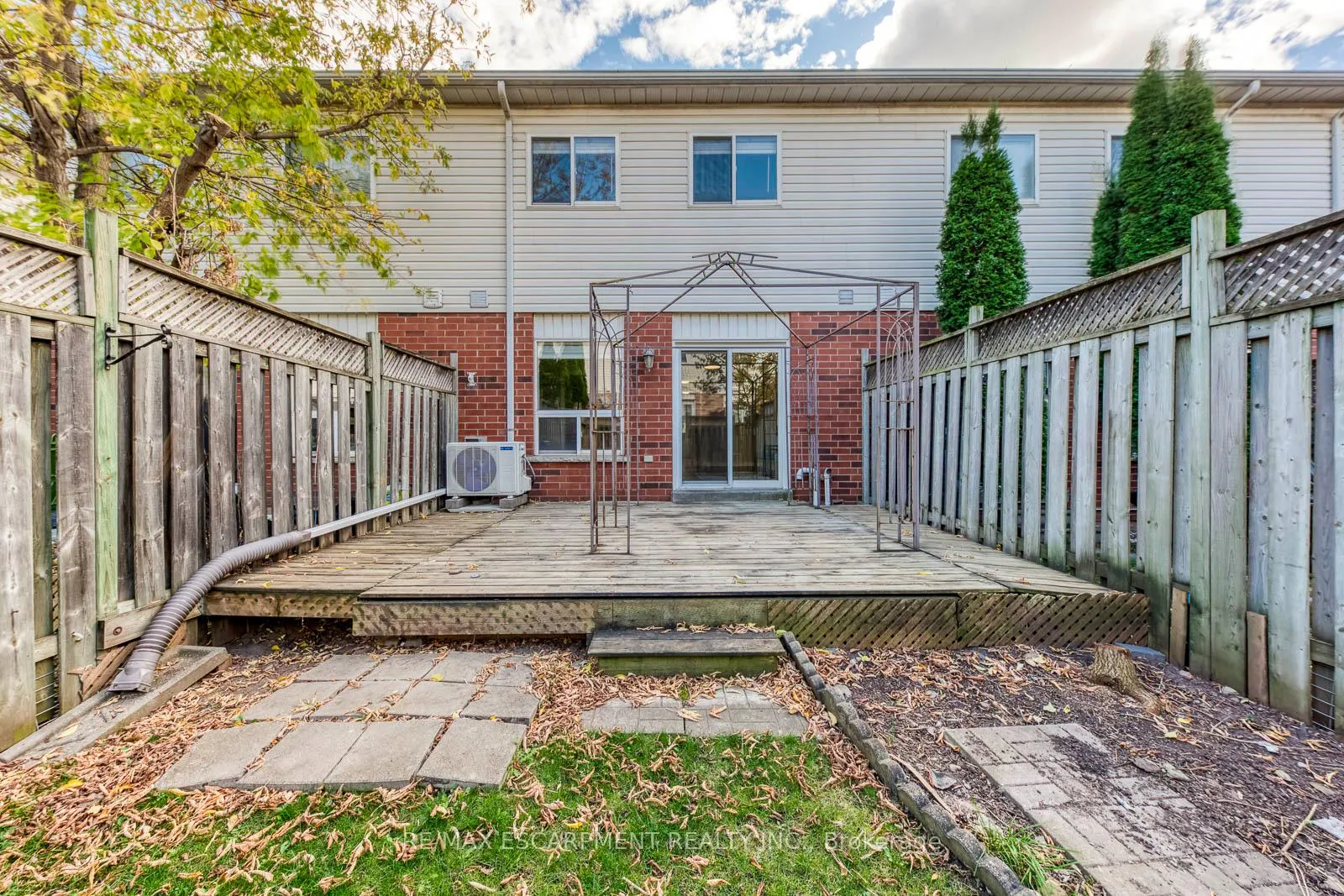 Photo 40 of 4401 Peter Drive, Burlington, Shoreacres — HOMEH