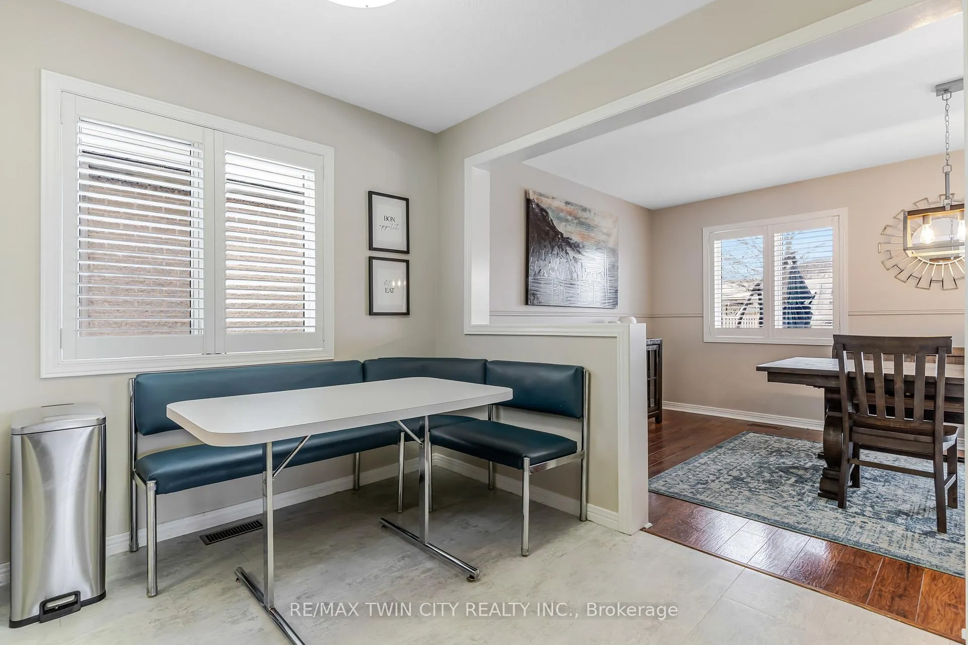 Photo 12 of 685 Coldstream Drive W, Waterloo — HOMEH