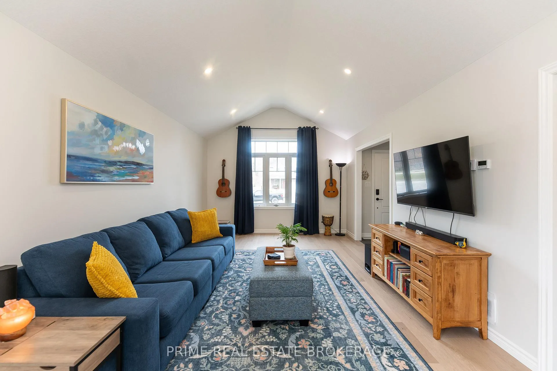 Photo 7 of 2 Macleod Court, West Elgin, West Lorne — HOMEH