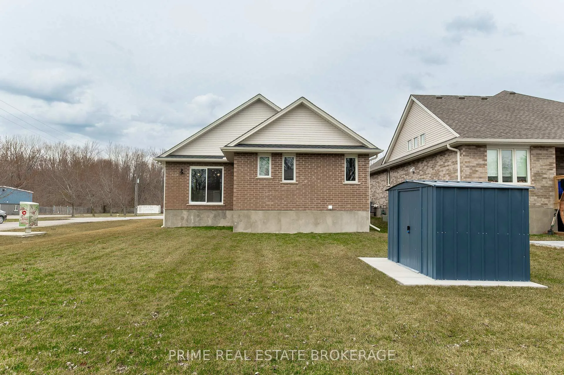 Photo 32 of 2 Macleod Court, West Elgin, West Lorne — HOMEH