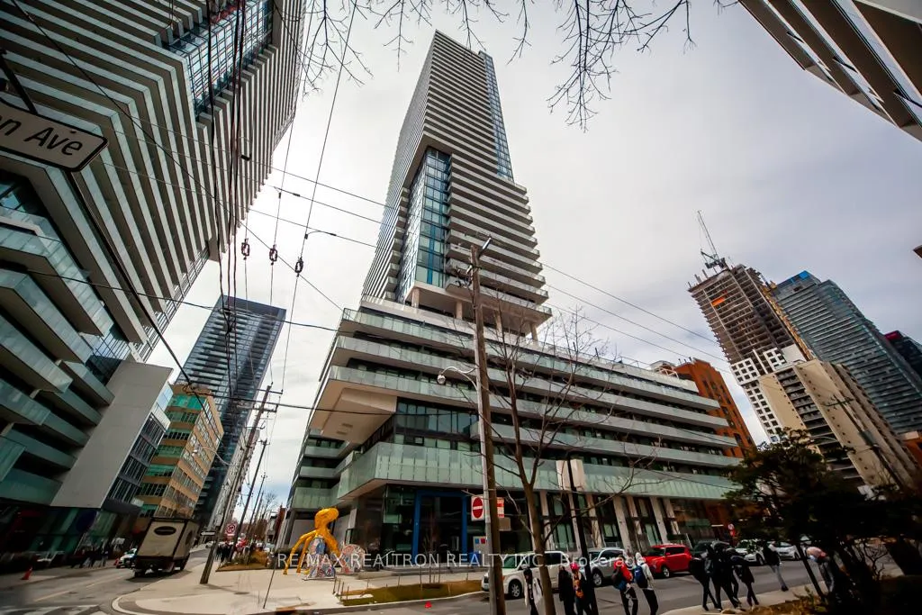 Photo 1 of Unit 4004, 161 Roehampton Avenue, Toronto, Mount Pleasant West — HOMEH