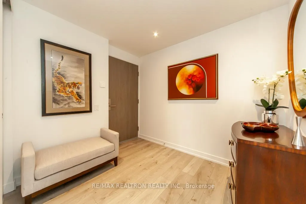 Photo 2 of Unit 4004, 161 Roehampton Avenue, Toronto, Mount Pleasant West — HOMEH