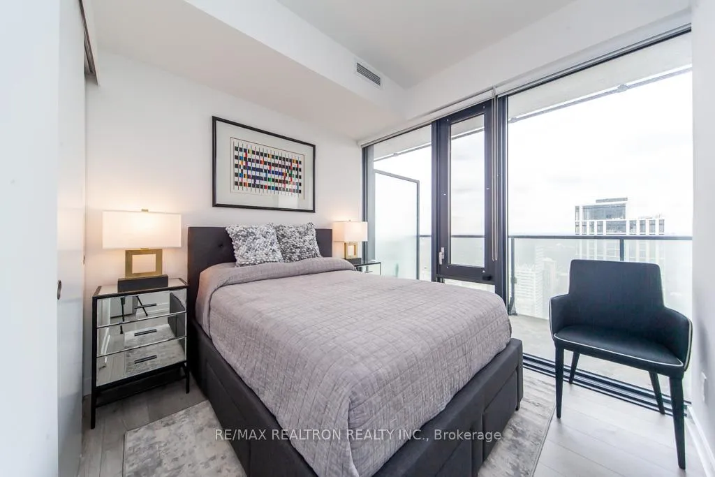 Photo 27 of Unit 4004, 161 Roehampton Avenue, Toronto, Mount Pleasant West — HOMEH