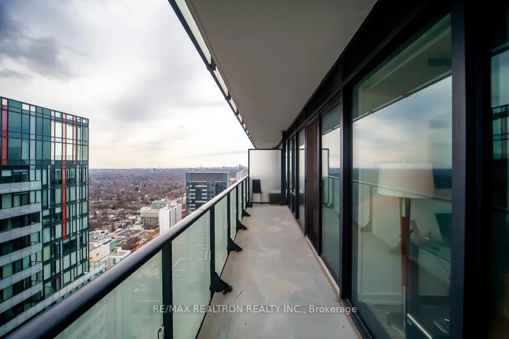 Photo 29 of Unit 4004, 161 Roehampton Avenue, Toronto, Mount Pleasant West — HOMEH