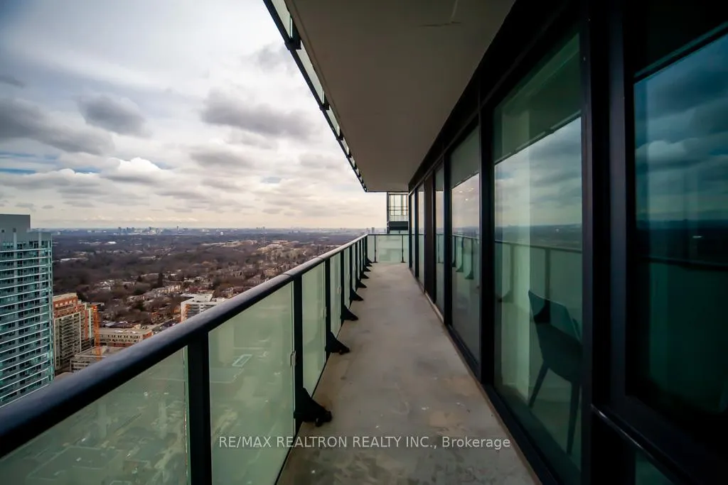 Photo 34 of Unit 4004, 161 Roehampton Avenue, Toronto, Mount Pleasant West — HOMEH