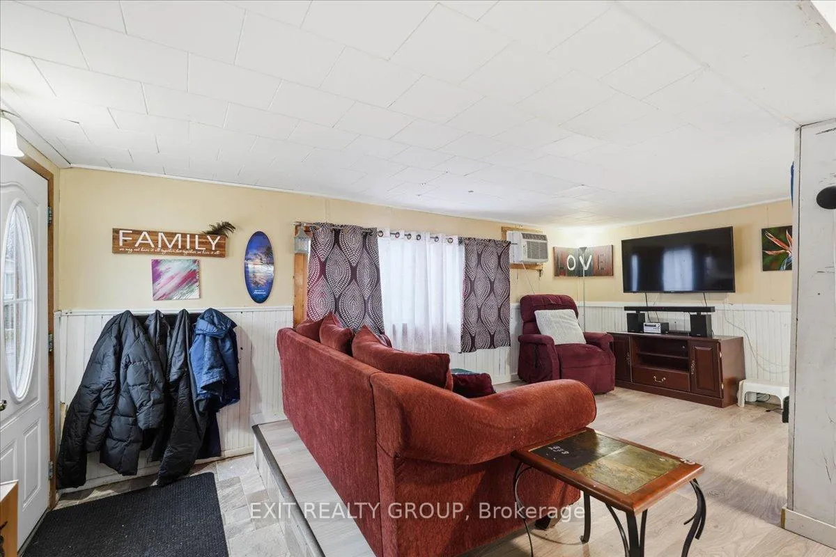 Photo 4 of Unit 57, 63 Whites Road, Quinte West, Sidney Ward — HOMEH