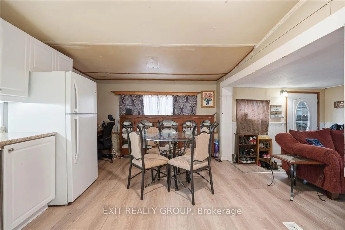 Photo 6 of Unit 57, 63 Whites Road, Quinte West, Sidney Ward — HOMEH