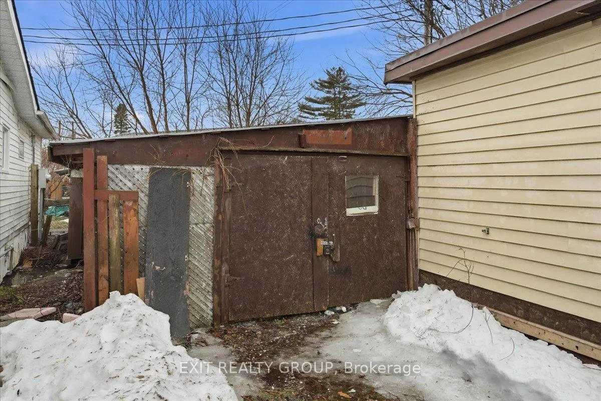 Photo 17 of Unit 57, 63 Whites Road, Quinte West, Sidney Ward — HOMEH