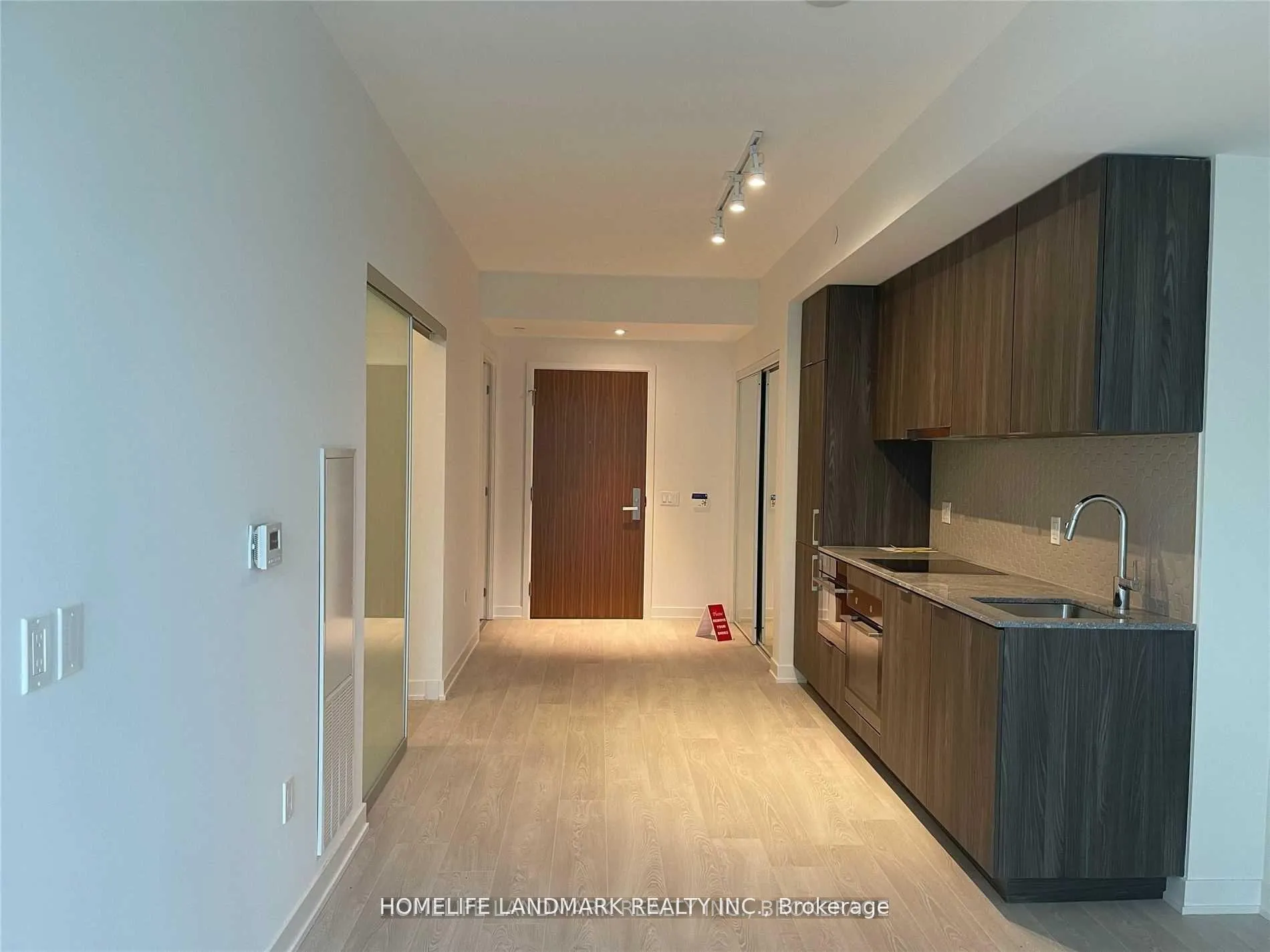 Photo 2 of Unit 204, 15 Queens Quay E, Toronto, Waterfront Communities — HOMEH