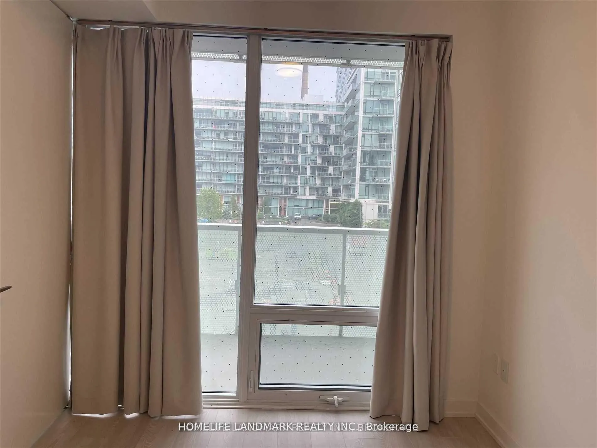 Photo 5 of Unit 204, 15 Queens Quay E, Toronto, Waterfront Communities — HOMEH
