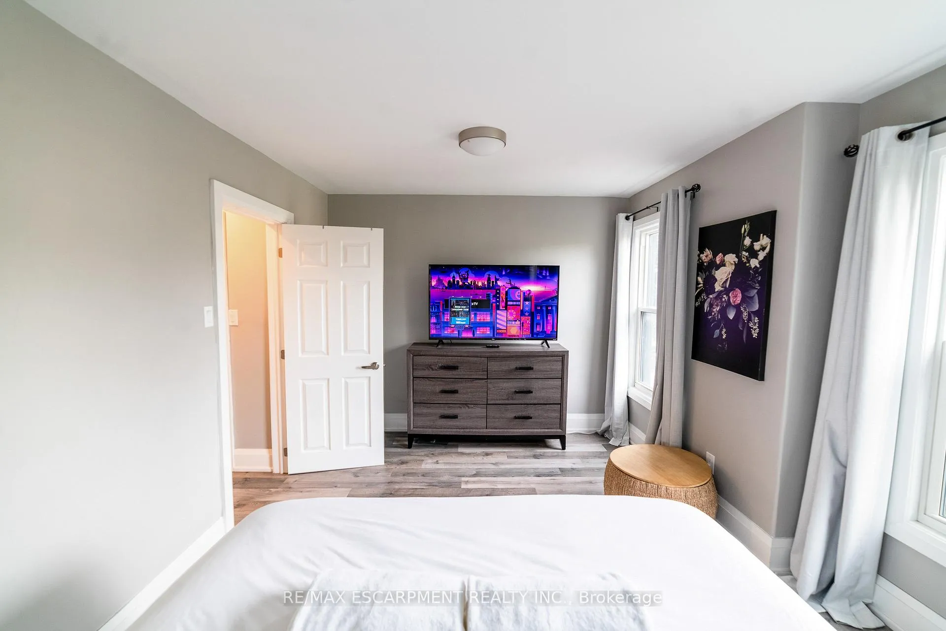 Photo 7 of 189 Lottridge Street, Hamilton, Stipley — HOMEH
