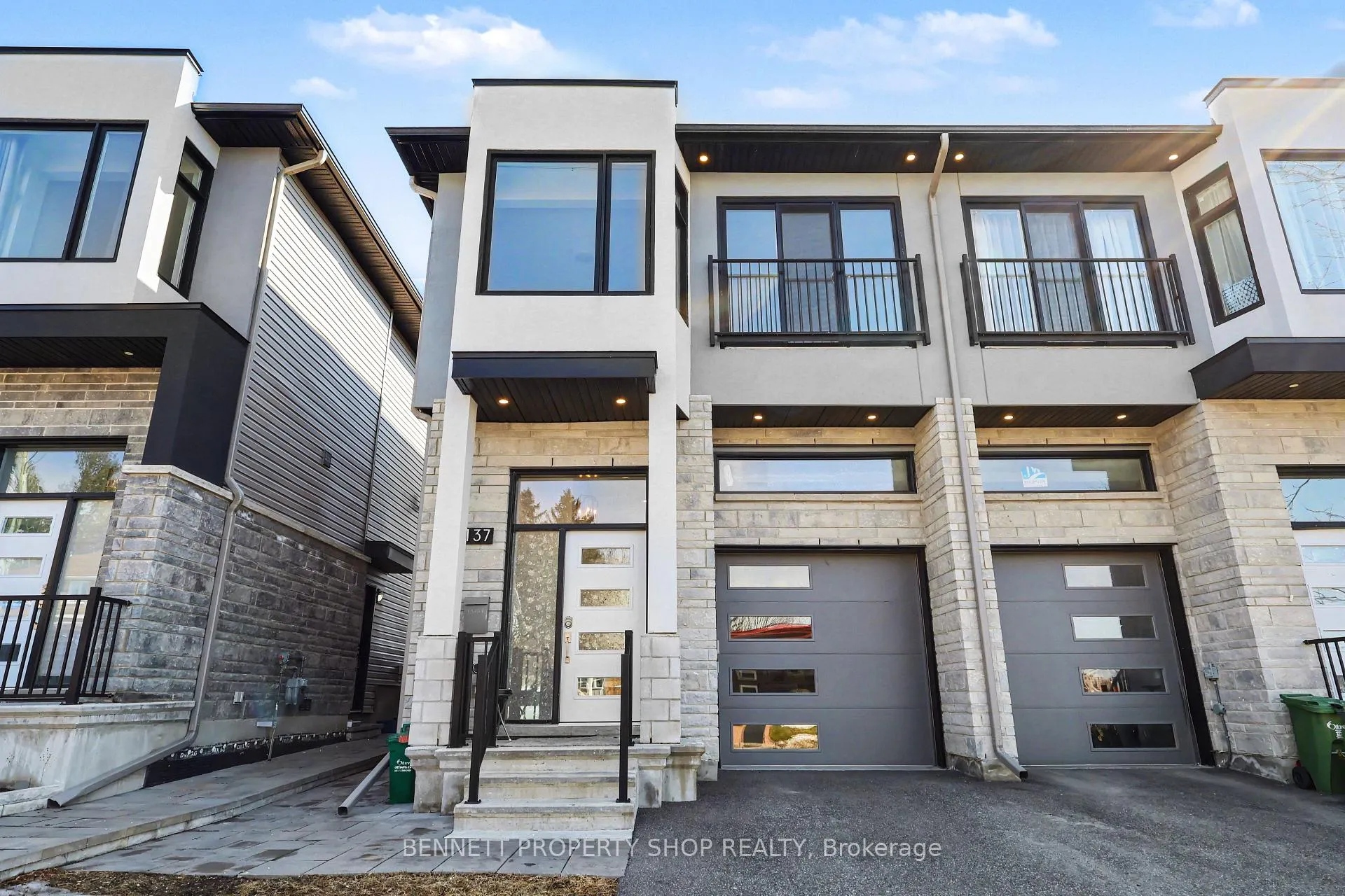 Photo 1 of 137 Duford Street, Ottawa, Vanier — HOMEH