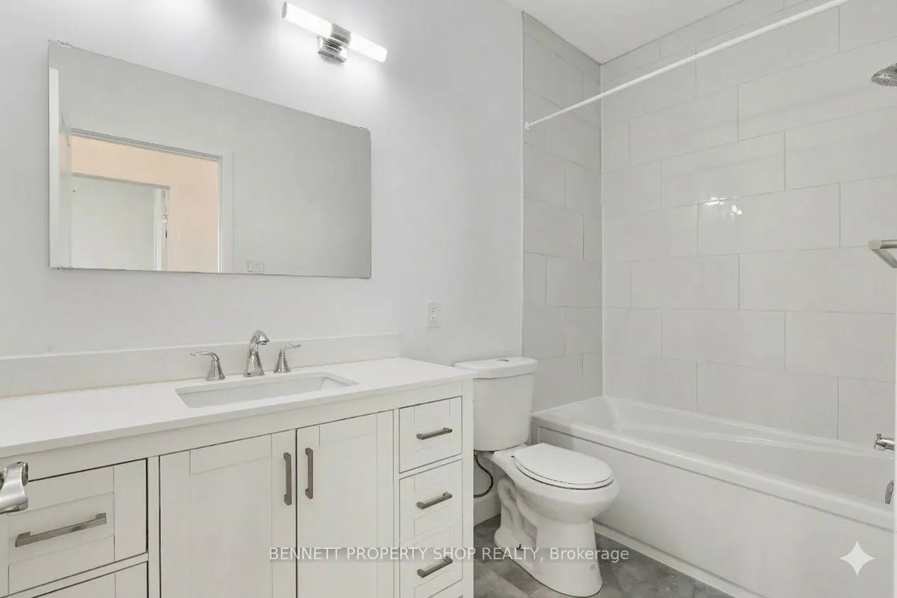 Photo 13 of 137 Duford Street, Ottawa, Vanier — HOMEH
