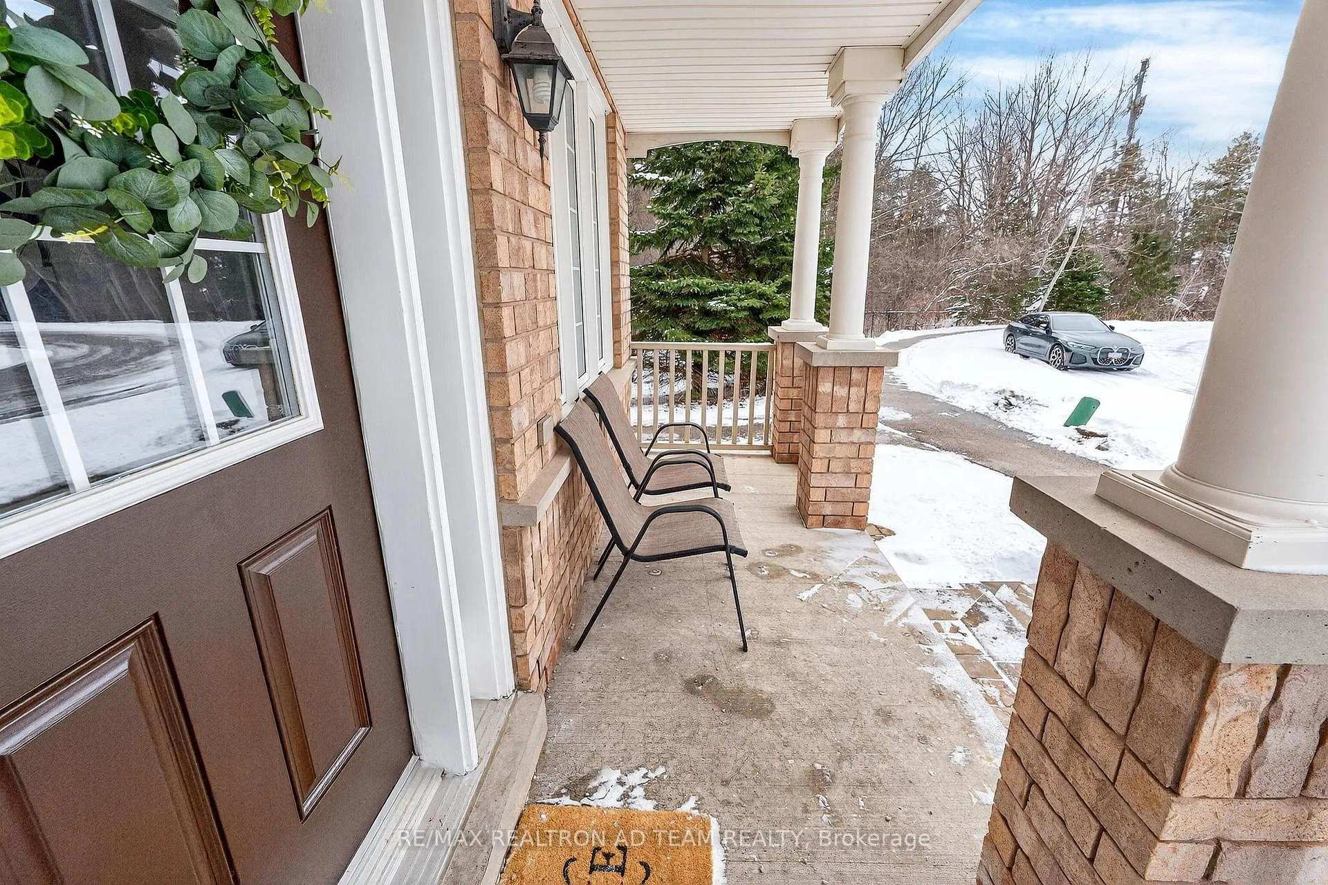 Photo 3 of 33 Wilsongary Circle, Ajax, Northeast Ajax — HOMEH