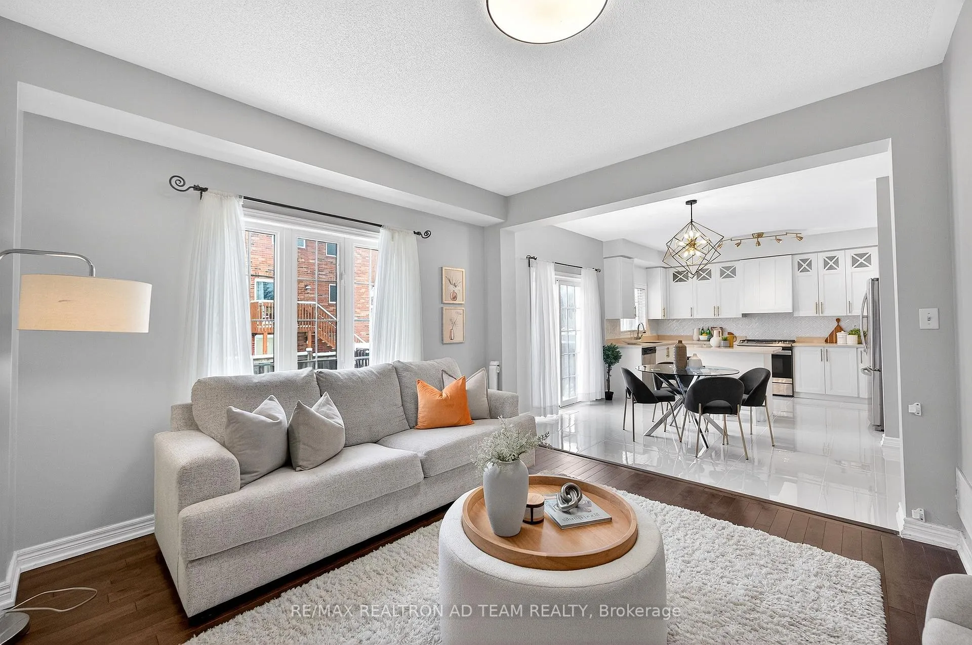 Photo 9 of 33 Wilsongary Circle, Ajax, Northeast Ajax — HOMEH