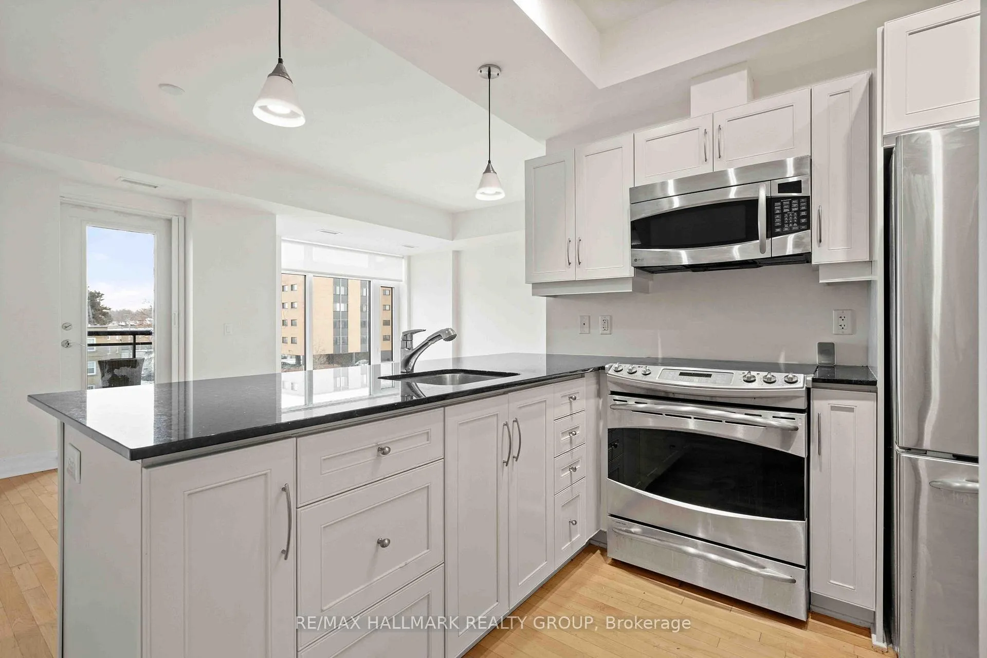 Photo 6 of Unit 302, 75 Cleary Avenue, Ottawa, Woodroffe — HOMEH