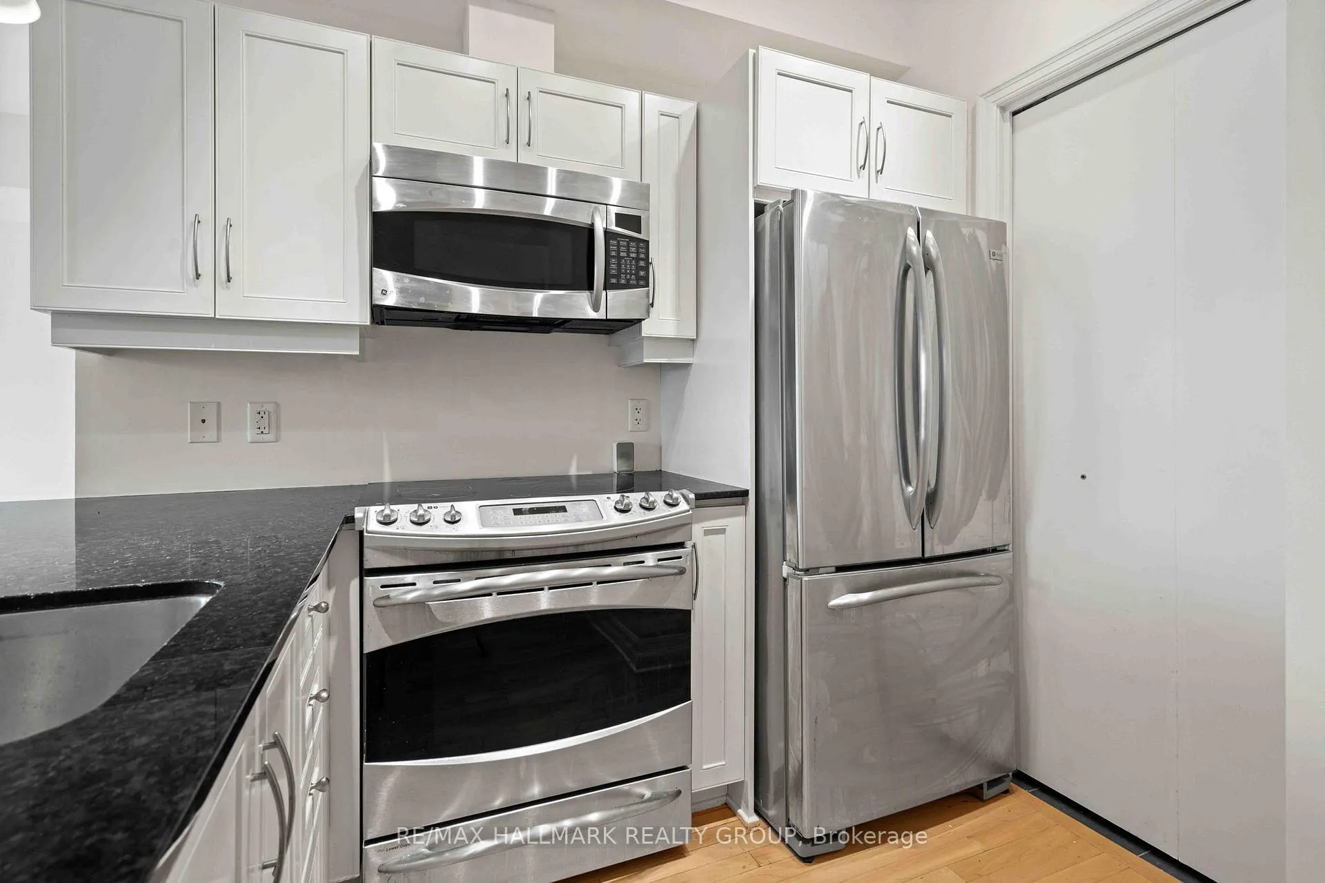 Photo 7 of Unit 302, 75 Cleary Avenue, Ottawa, Woodroffe — HOMEH
