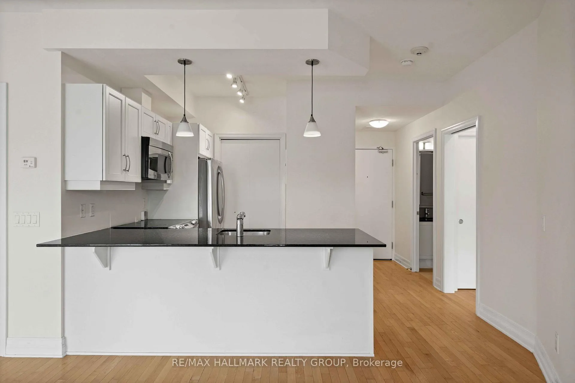 Photo 9 of Unit 302, 75 Cleary Avenue, Ottawa, Woodroffe — HOMEH
