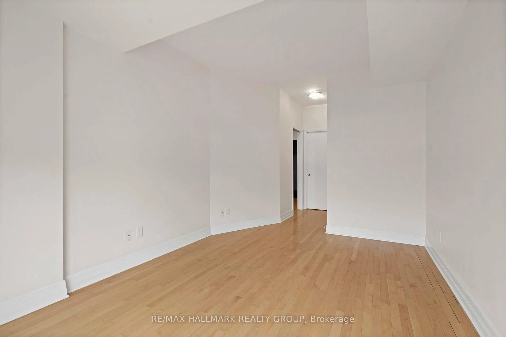 Photo 22 of Unit 302, 75 Cleary Avenue, Ottawa, Woodroffe — HOMEH