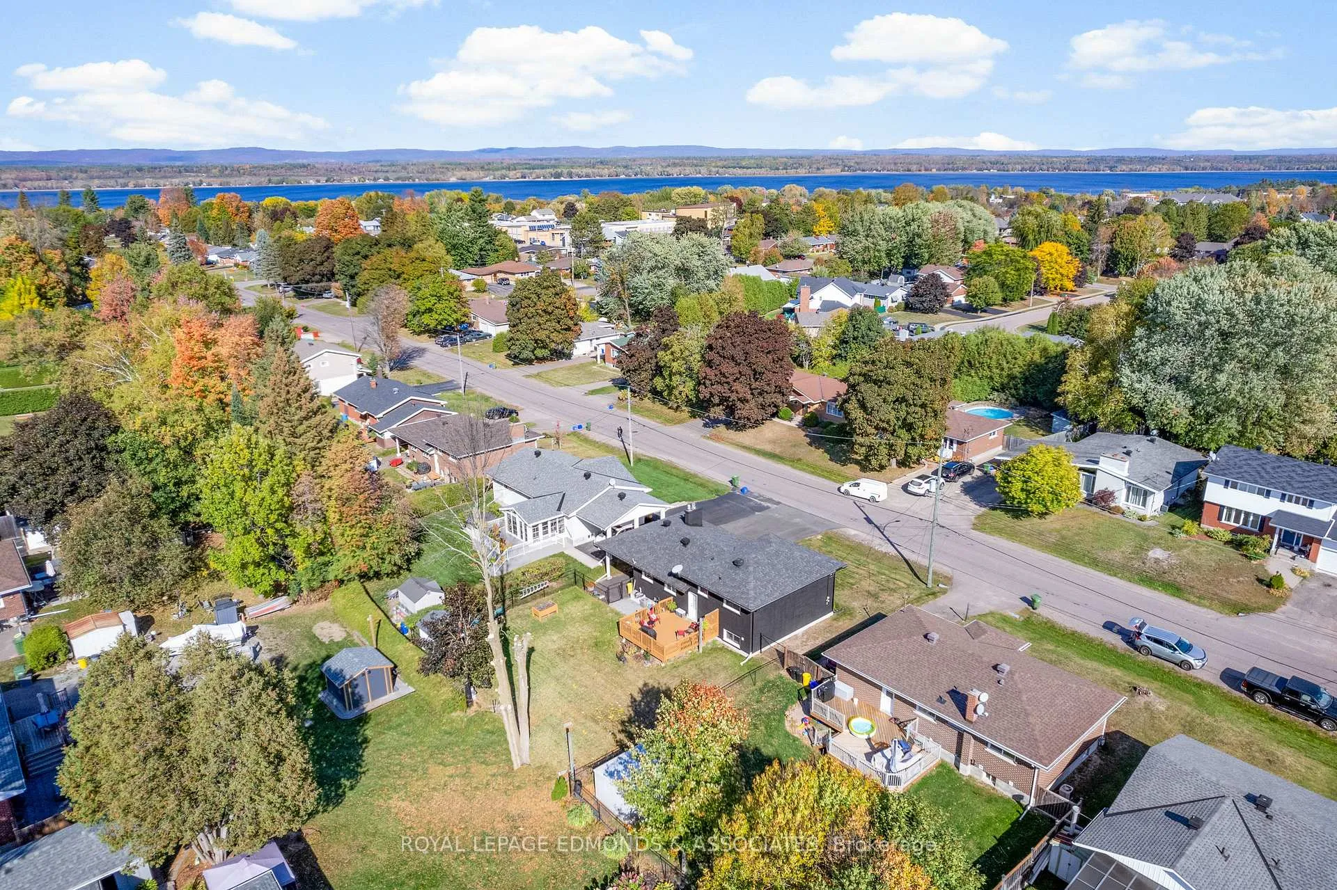 Photo 41 of 320 Patricia Avenue, Pembroke — HOMEH