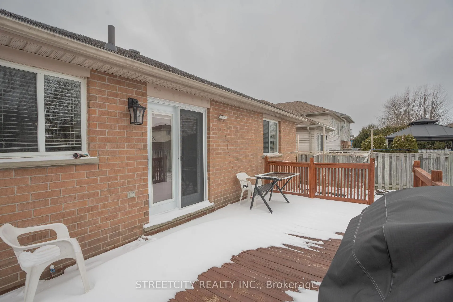 Photo 22 of 35 Juniper Crescent, Strathroy-Caradoc, SE — HOMEH